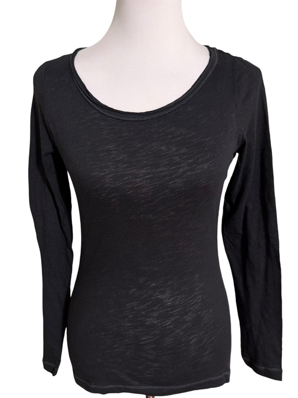Aeropostale Black Long-Sleeve Scoop Neck Top